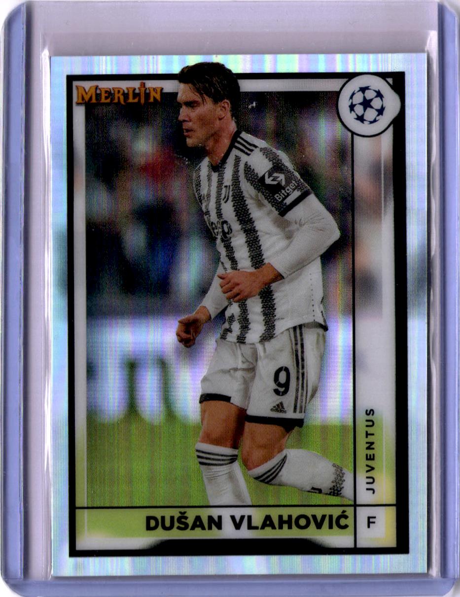 2022-23 Merlin Chrome UEFA Club Competitions #82 Dušan Vlahović Refractor