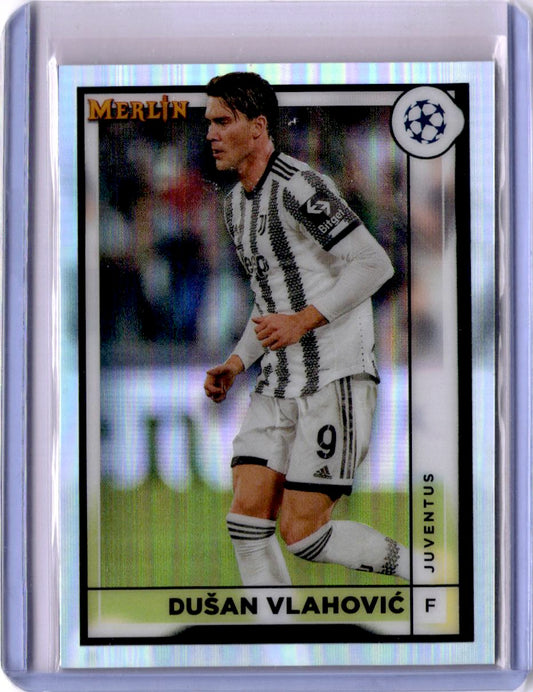 2022-23 Merlin Chrome UEFA Club Competitions #82 Dušan Vlahović Refractor