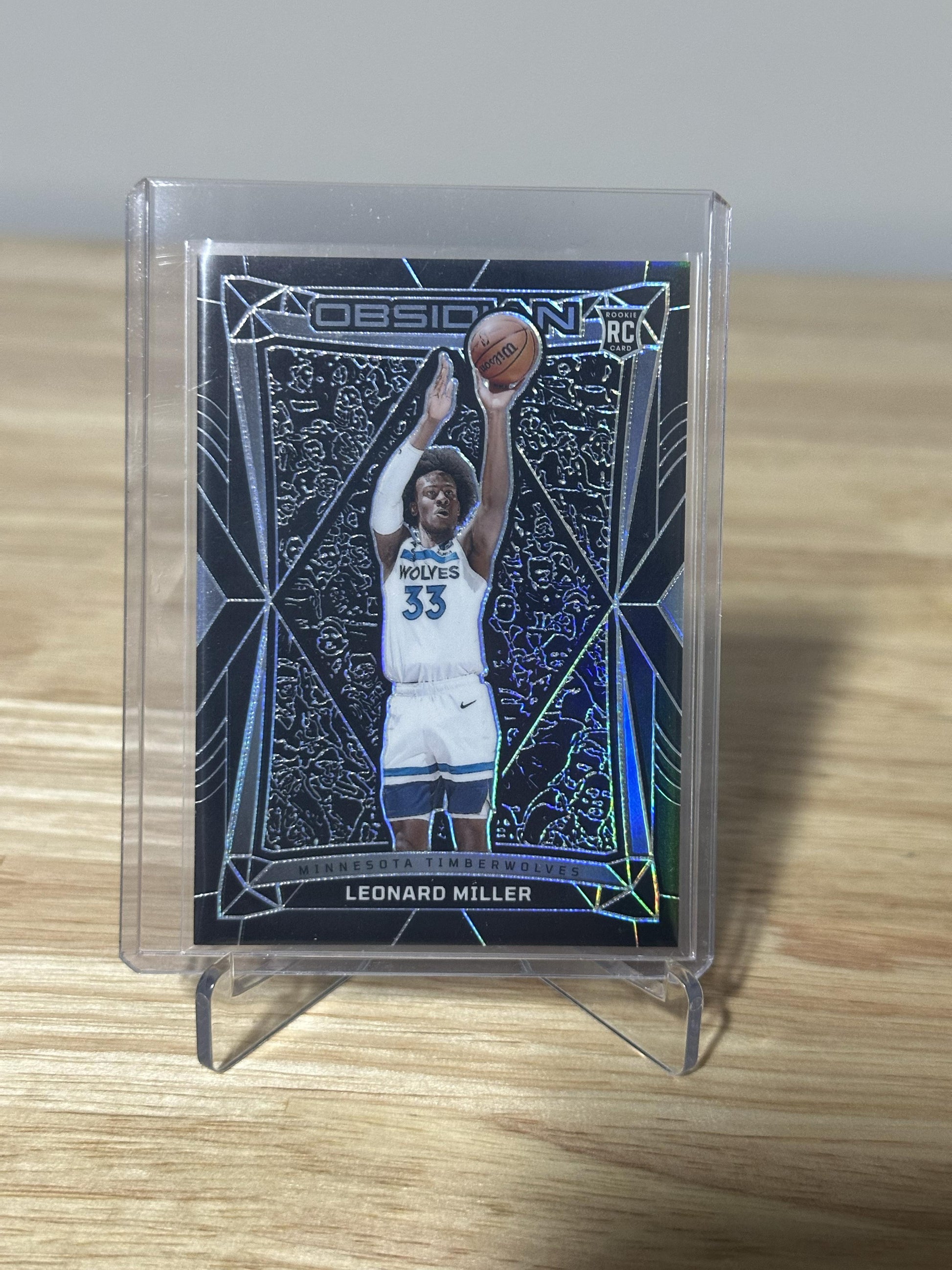 2023-24 Panini Obsidian #154 Leonard Miller
