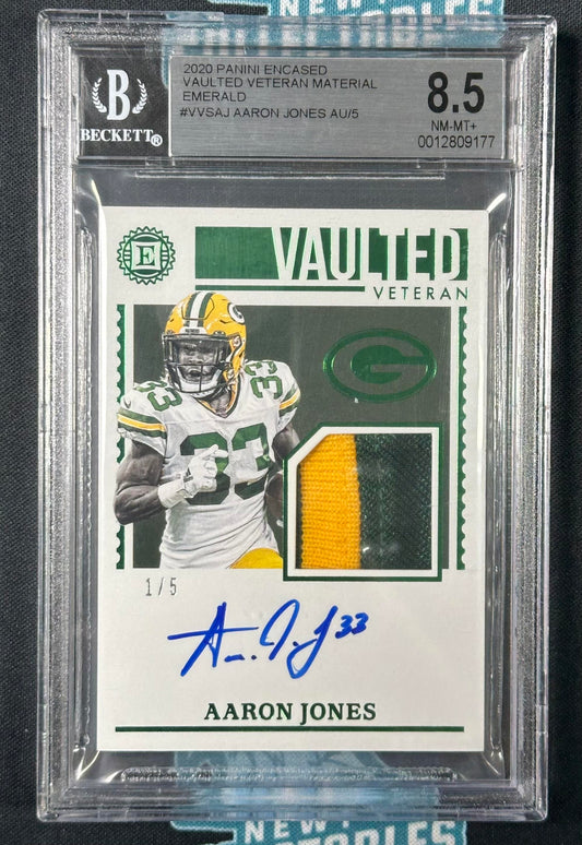 2020 Encased Aaron Jones Vaulted Veteran Material Signatures Emerald /5 BGS 8.5