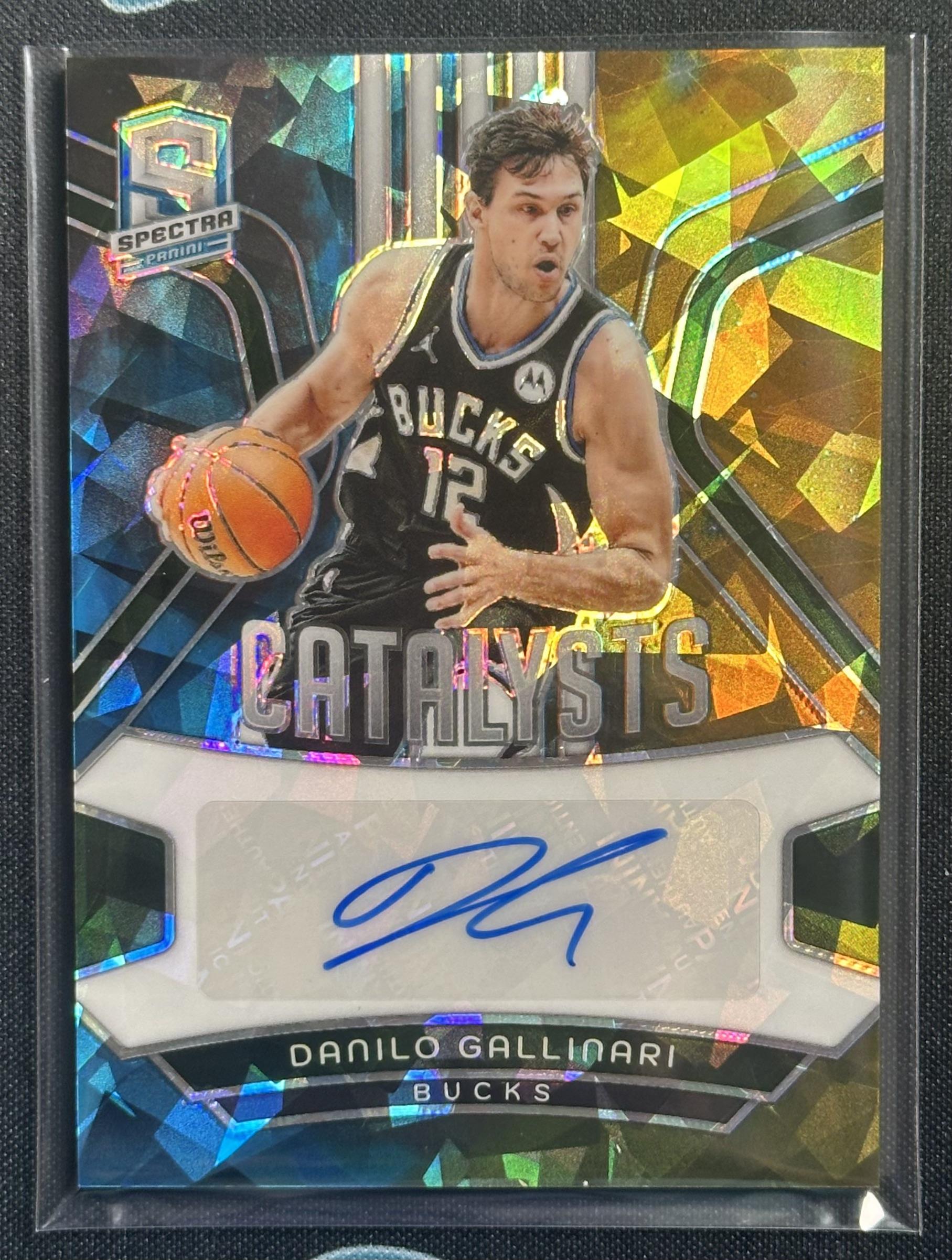 2023-24 Panini Spectra #CS-DGL Danilo Gallinari Catalysts Signatures Astral #/49