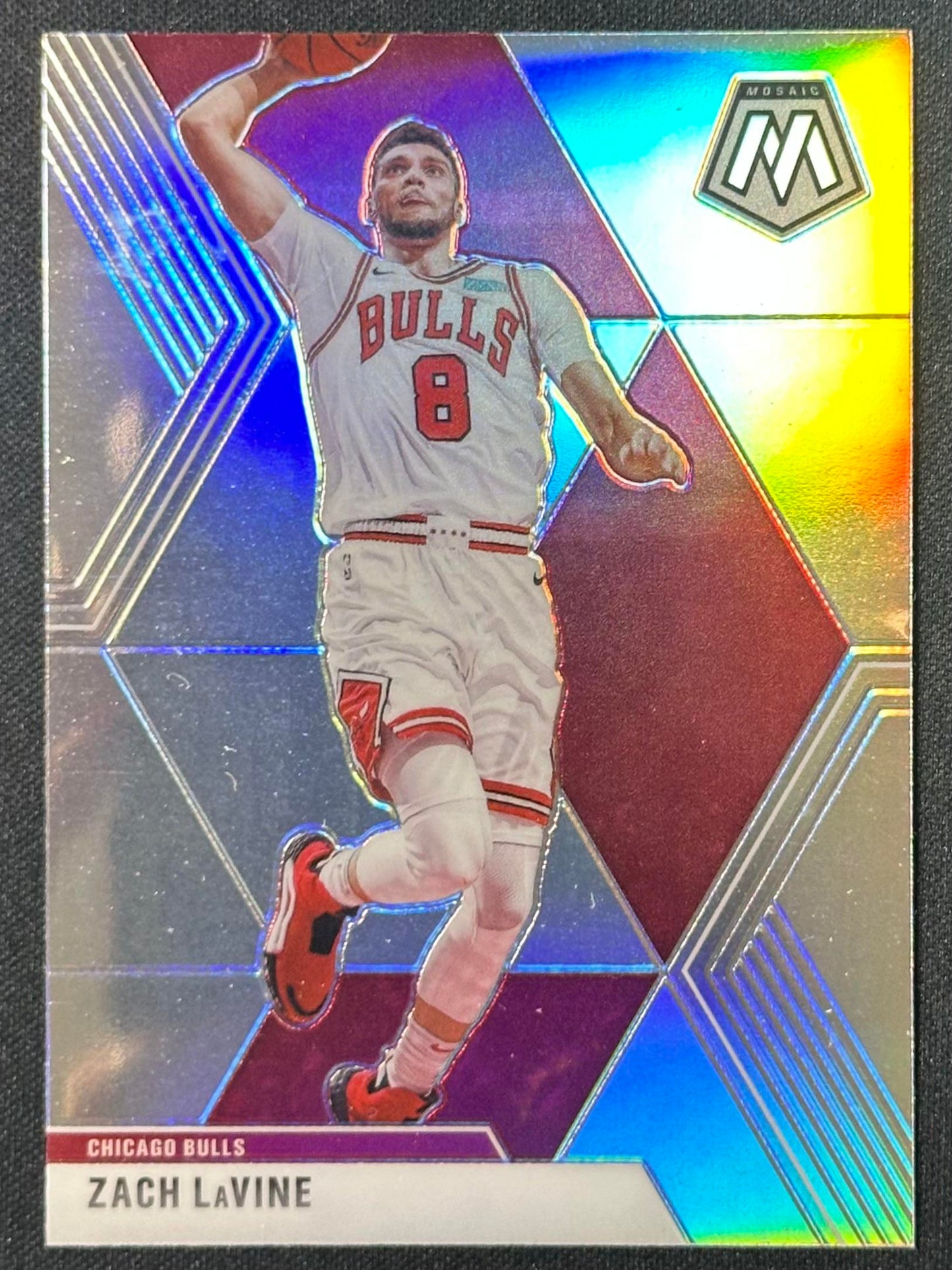 2019-20 Panini Mosaic #87 Zach LaVine Silver Prizm