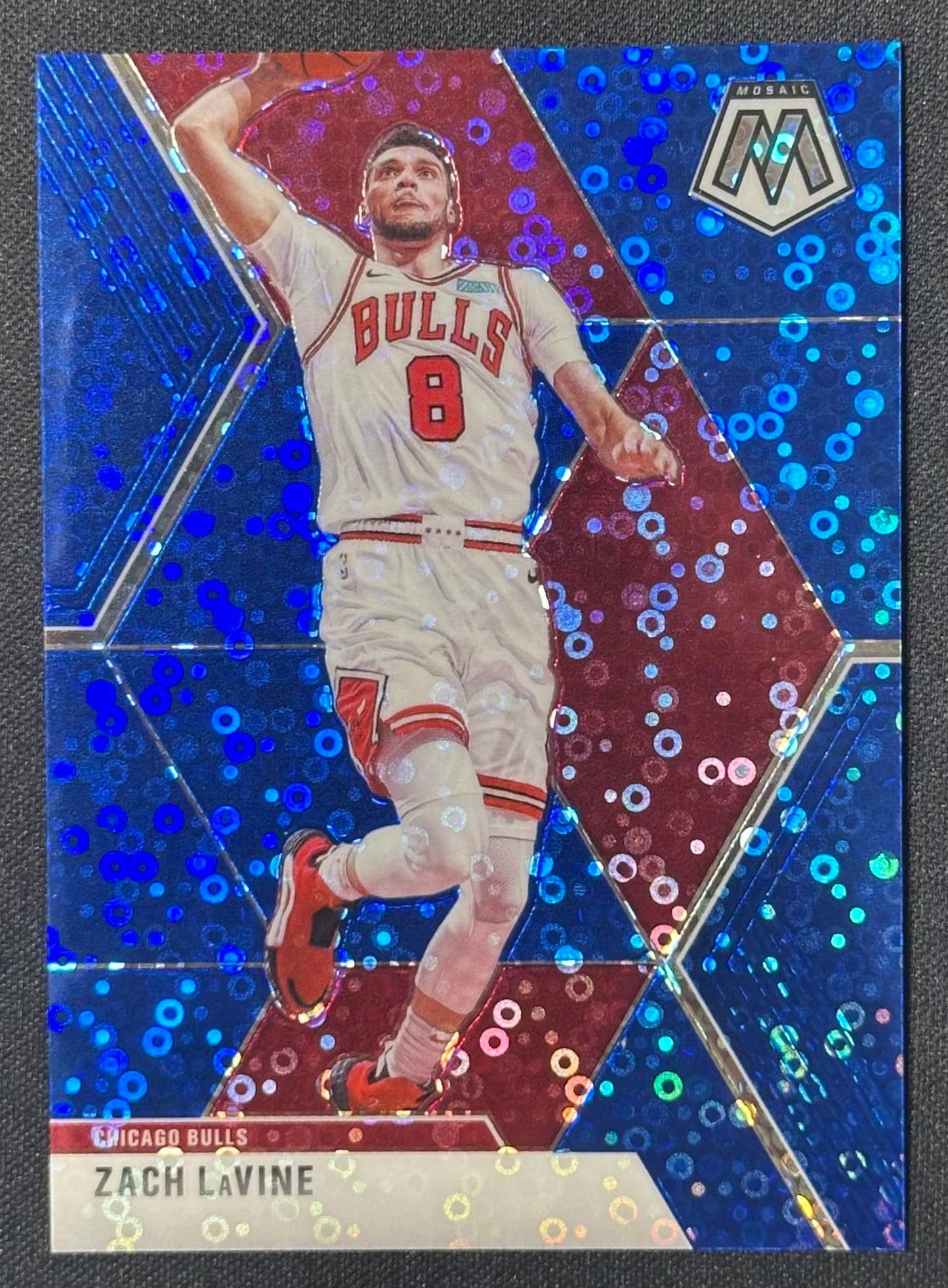 2019-20 Panini Mosaic #87 Zach LaVine Fast Break Blue #/85
