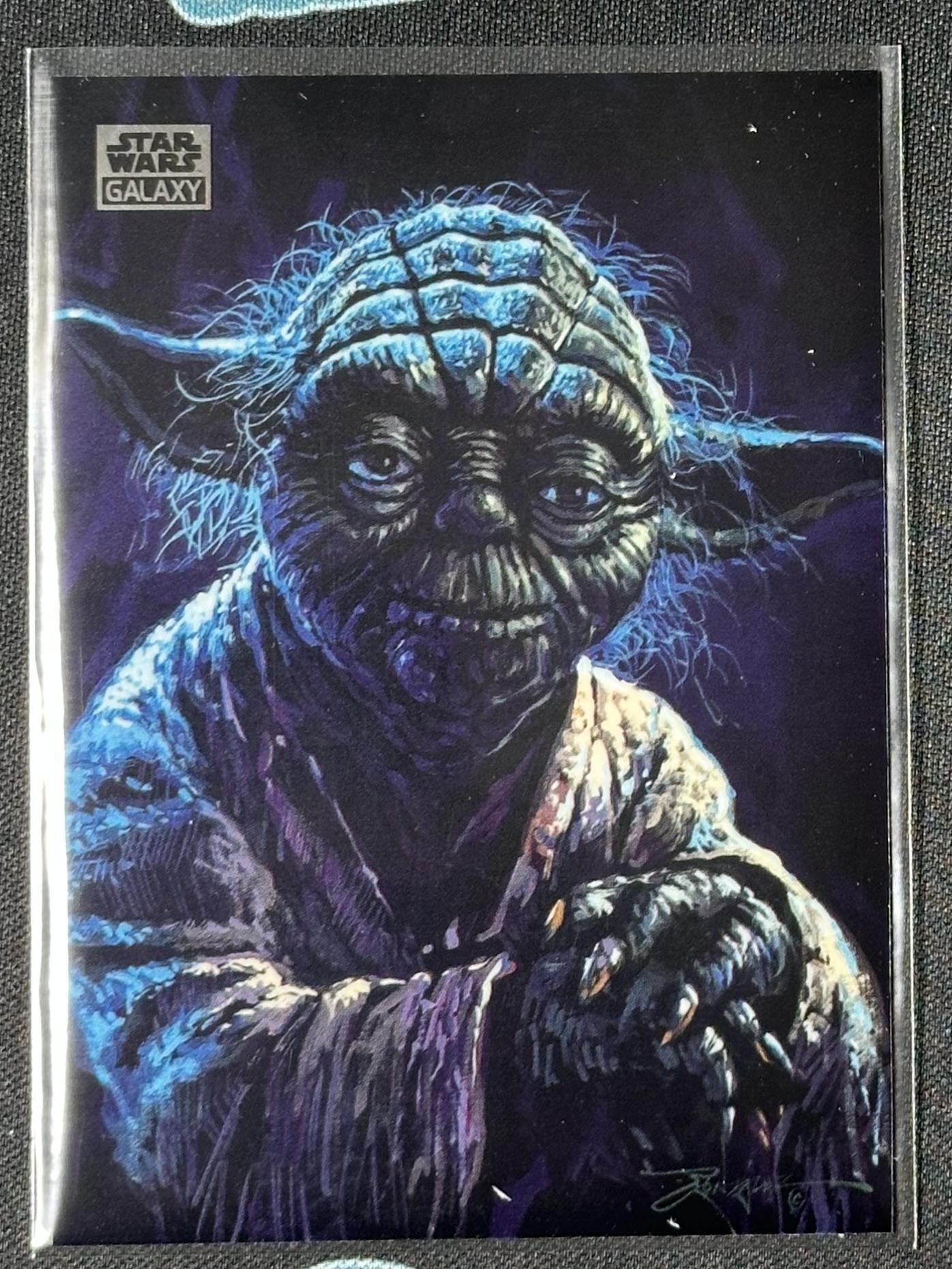 2024 Topps Chrome Star Wars Galaxy #92 Yoda
