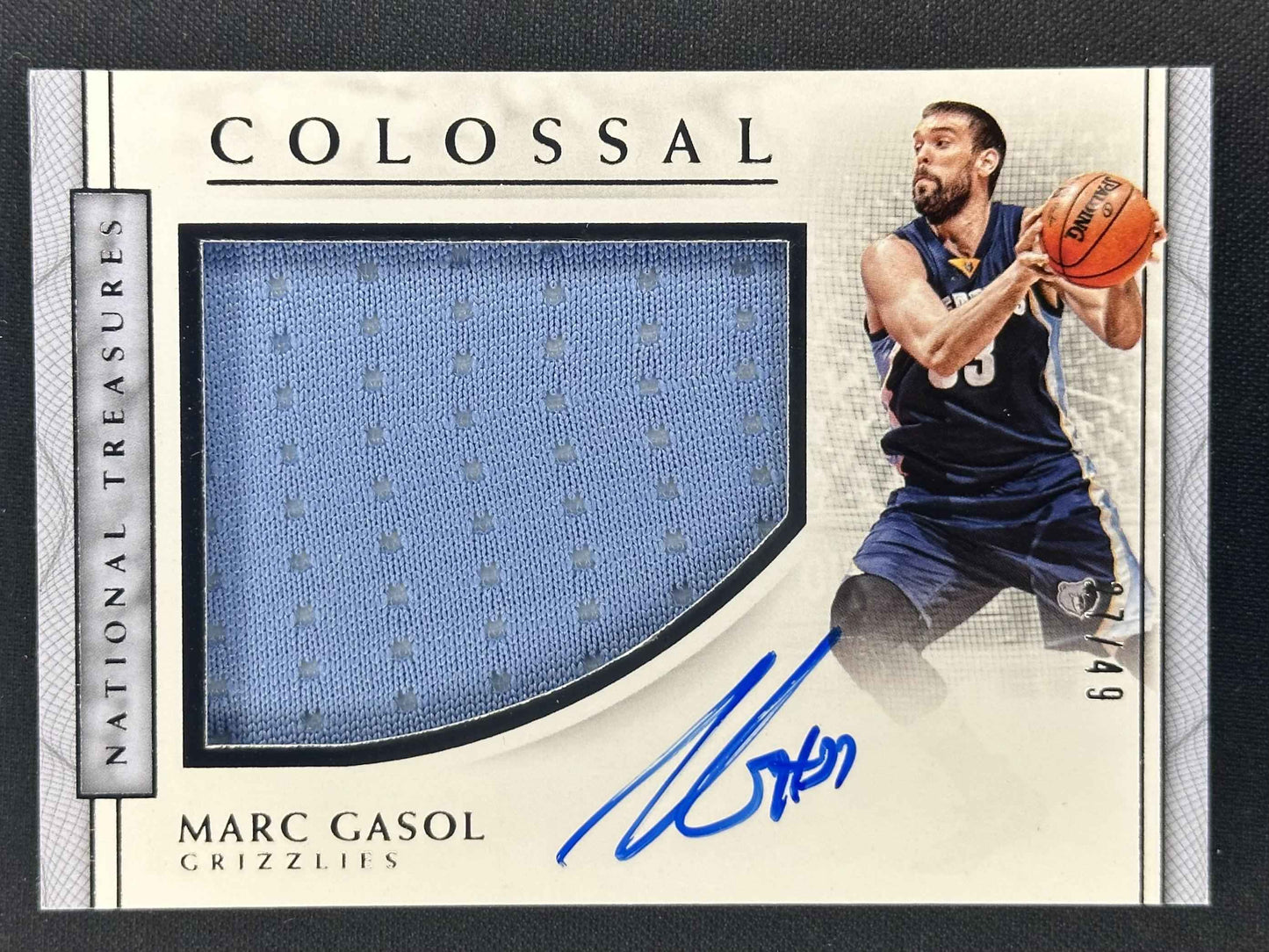 2016-17 Panini National Treasures #54 Marc Gasol Colossal Jersey Autographs #/49