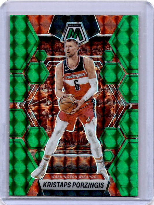 2022-23 Panini Mosaic #155 Kristaps Porzingis Green