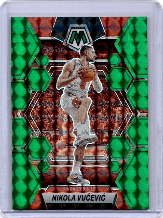 2022-23 Panini Mosaic #187 Nikola Vucevic Green