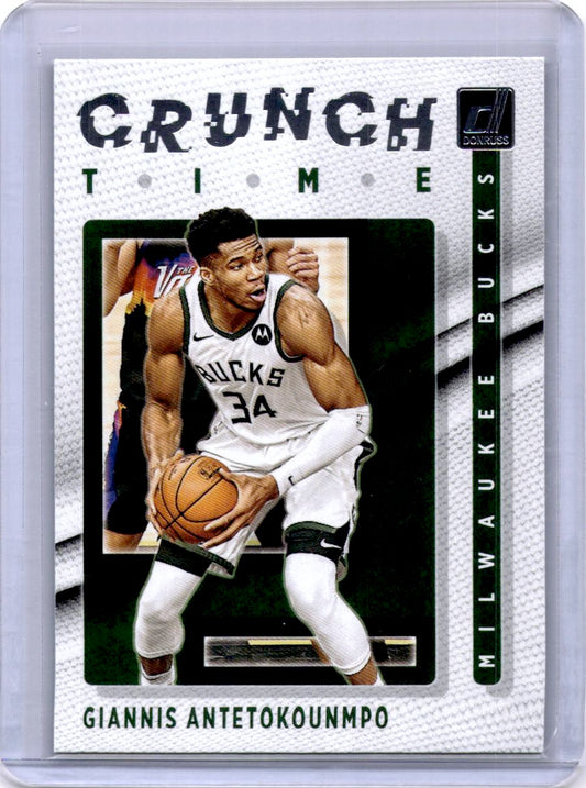 2021-22 Donruss #4 Giannis Antetokounmpo Crunch Time