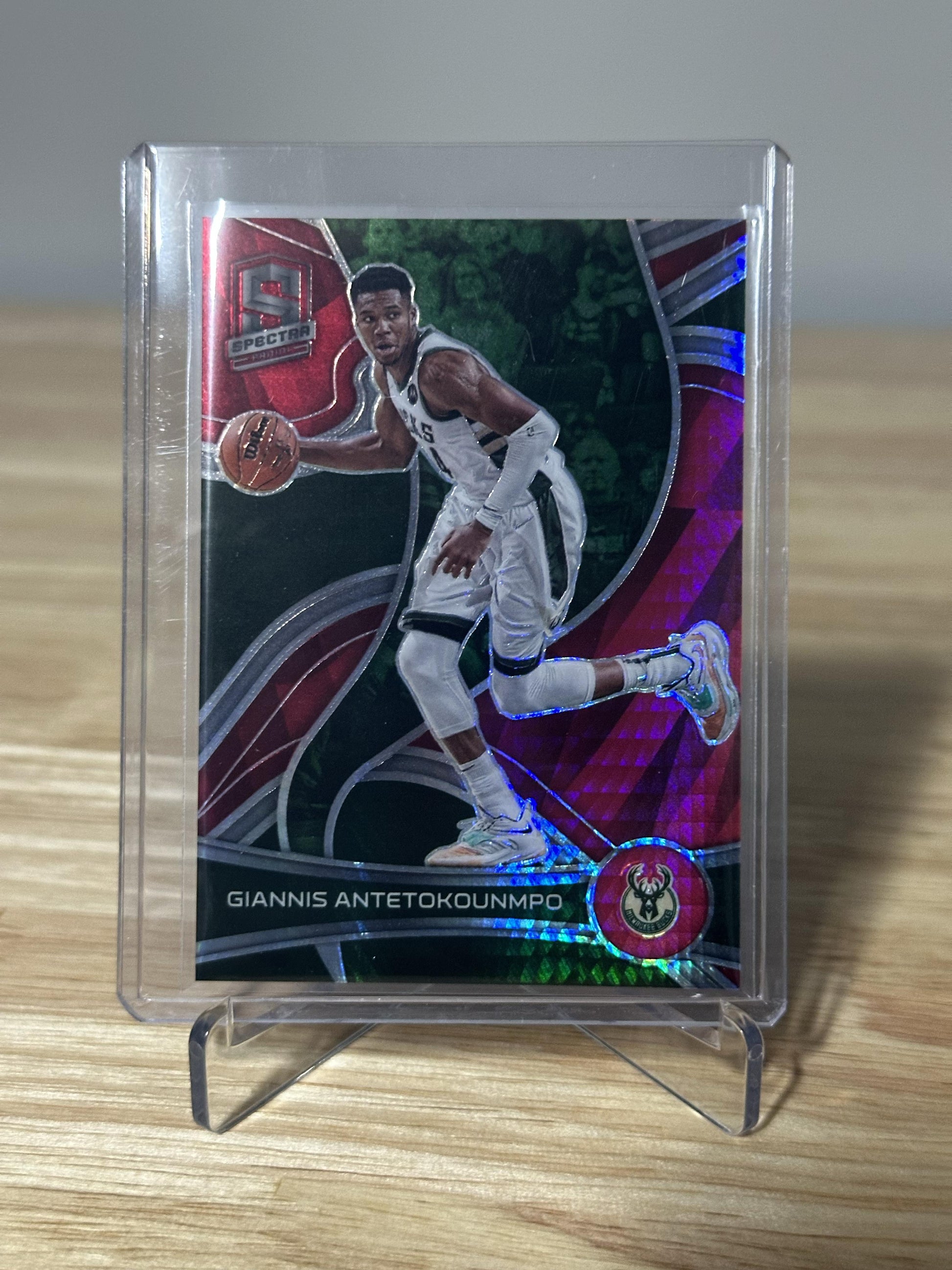 2021-22 Panini Spectra #34 Giannis Antetokounmpo Asia Red