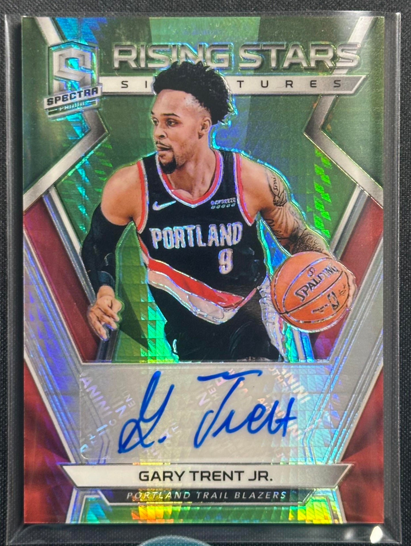 2018-19 Spectra #RS-GTJ Gary Trent Jr. Rising Stars Signatures Neon Green #/49