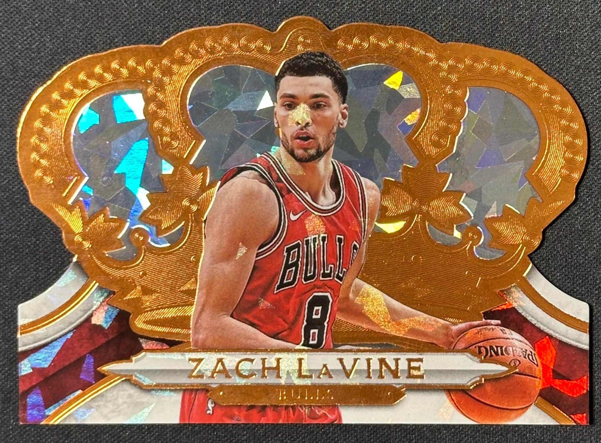 2018-19 Panini Crown Royale #18 Zach LaVine Crystal #/99