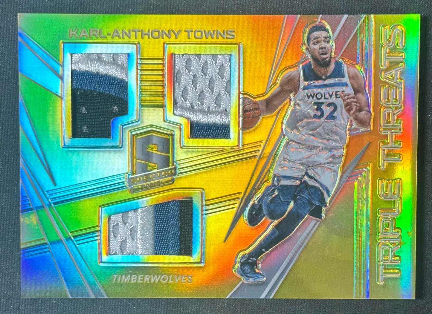 2017-18 Panini Spectra #TT-3 Karl-Anthony Towns Triple Threats Gold #/10